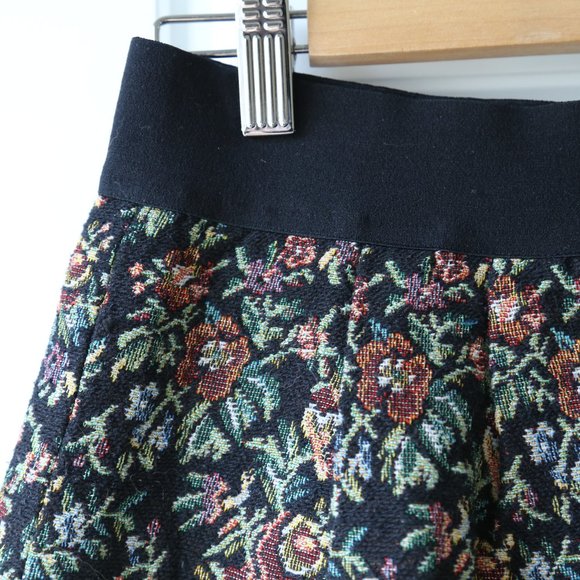 “Carpet Bag” Floral Mini Skirt - Picture 6 of 8